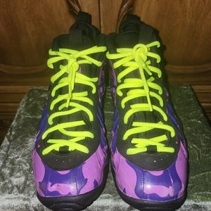 Kids Purple camo foamposites